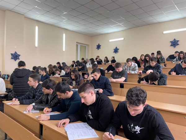 Студенты экономического факультета приняли участие во Всероссийской олимпиаде по «Истории российского предпринимательства»