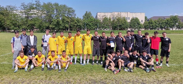 Студенты колледжа войдут в основной состав сборной СКГМИ по футболу