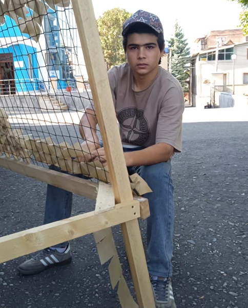 «Кто хочет приносить пользу, тот даже со связанными руками может сделать много добра» - Ф.М. Достоевский.