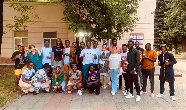 Культурный обмен: Африка встречается с Осетией