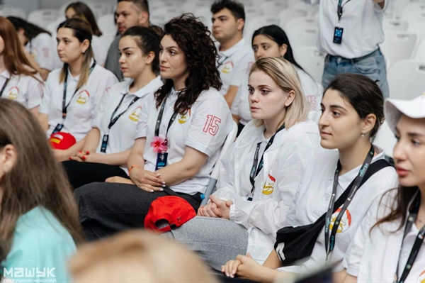 Студенты СКГМИ представляют проекты на юбилейном форуме Машук