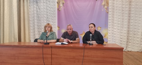 Студент, учись и соблюдай правила внутреннего распорядка!