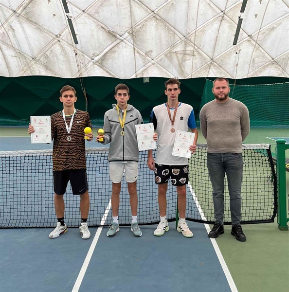 Юный осетинский теннисист завоевал «золото» в Беларуси