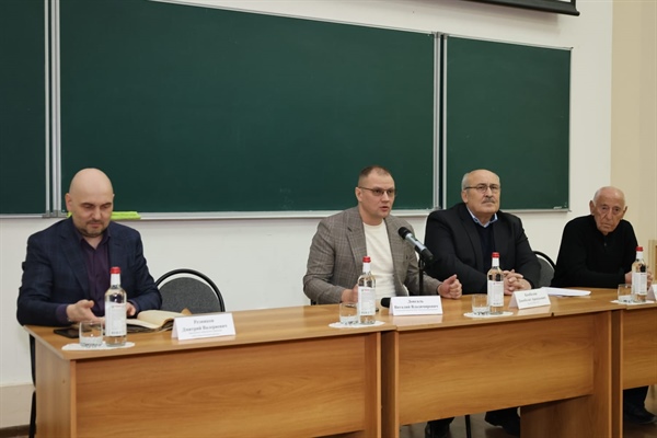 Построй карьеру в Норильске!