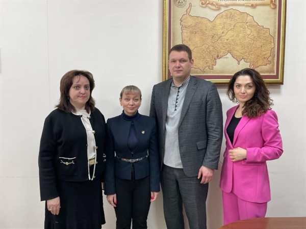 В г. Цхинвал состоялась рабочая встреча Министра образования Южной Осетии Аслана Давидовича Лолаева с представителями руководства СКГМИ
