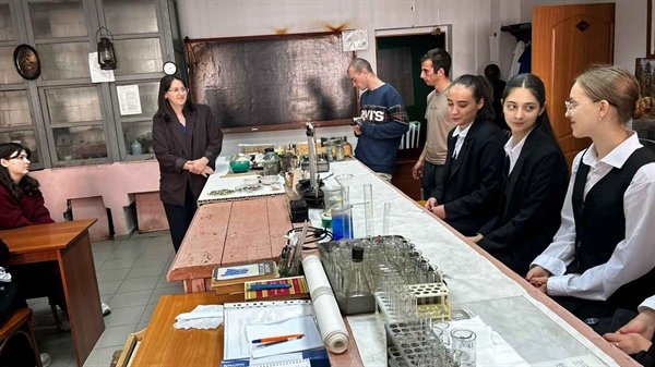 Владикавказские школьники на один день стали металлургами