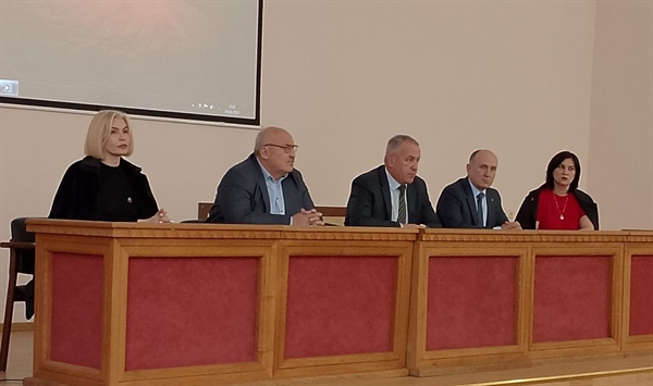 СКГМИ помогает алагирским выпускникам сделать осознанный выбор профессии