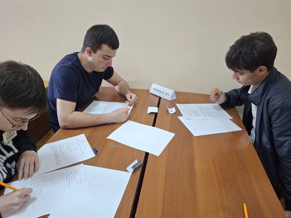 Командное первенство среди слушателей ИДП завершилось победой «Умников»