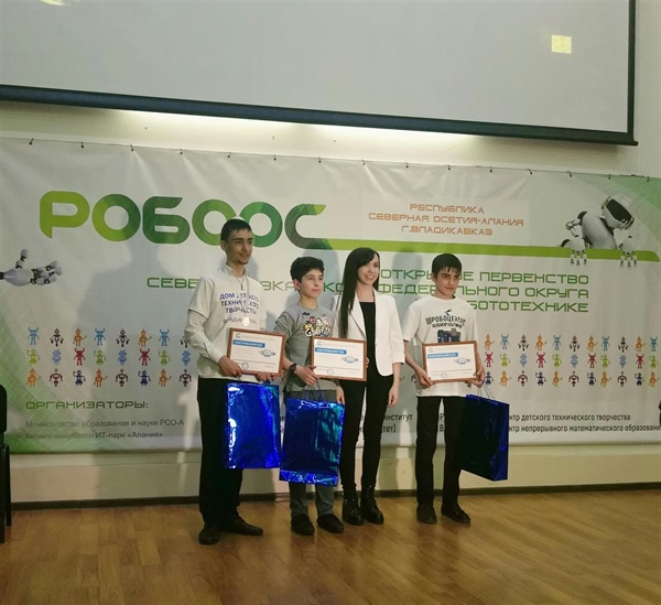За роботами будущее
