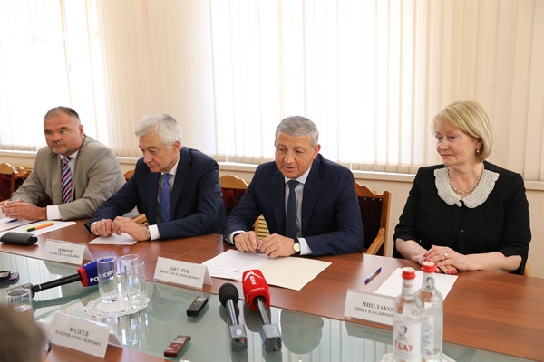 Проблемы регионов решат сообща