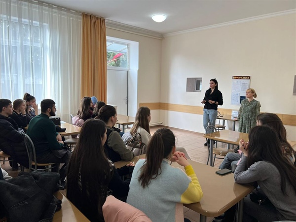 Студенты СКГМИ посетили ГБУ «Социальный приют»
