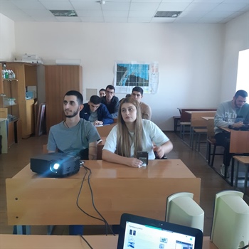 В СКГМИ (ГТУ) прошла онлайн-конференция представителей лаборатории «Зелёный свет»