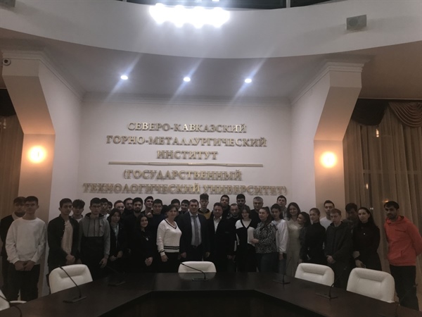 В СКГМИ (ГТУ) состоялась встреча и.о. ректора Игоря Алексеева со студенческим активом